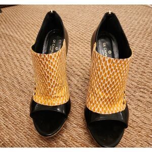 Gil Carvalho Black Patent Leather and Gold Snake Skin Heels Size 7.5